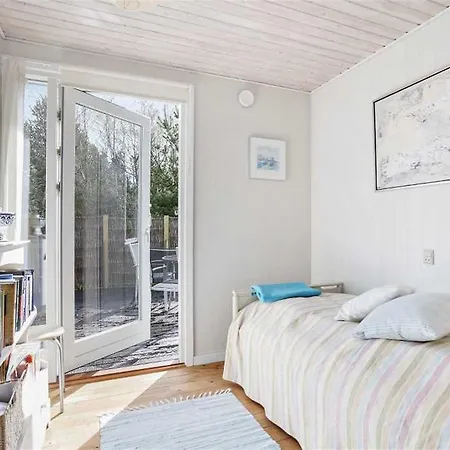 Four-bedroom Holiday In * Hals